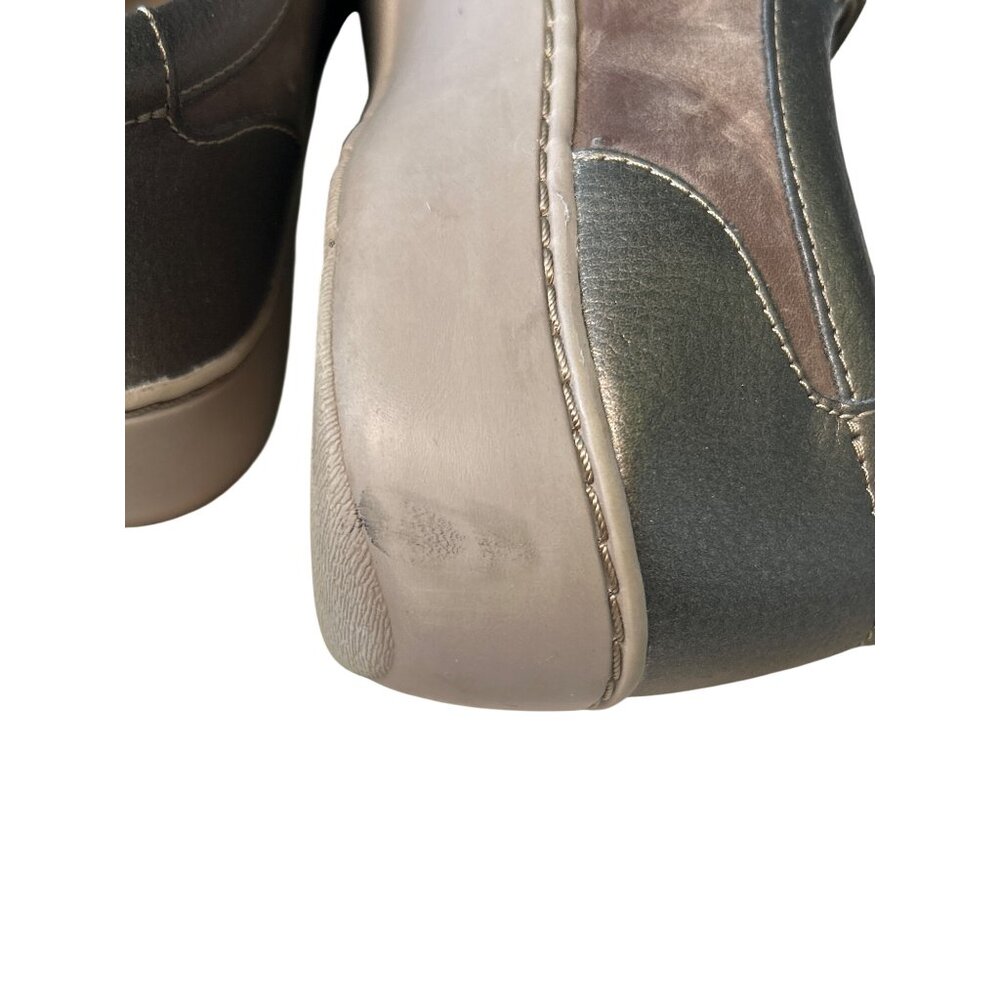 Clarks Brown Leather Slip-On Shoes Women's 9 Side Zip Cushioned Insoles Sneakers - Picture 11 of 16
